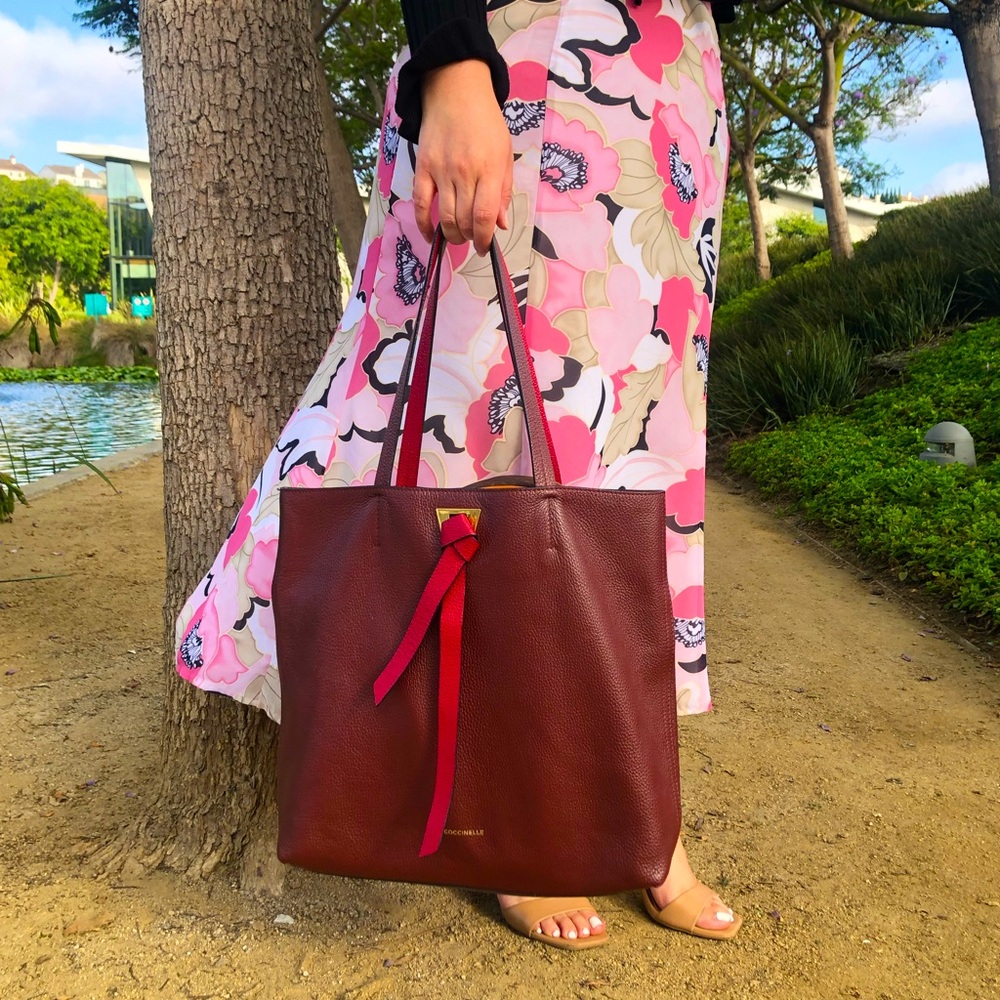Woman’s Purse, Handbag, Tote